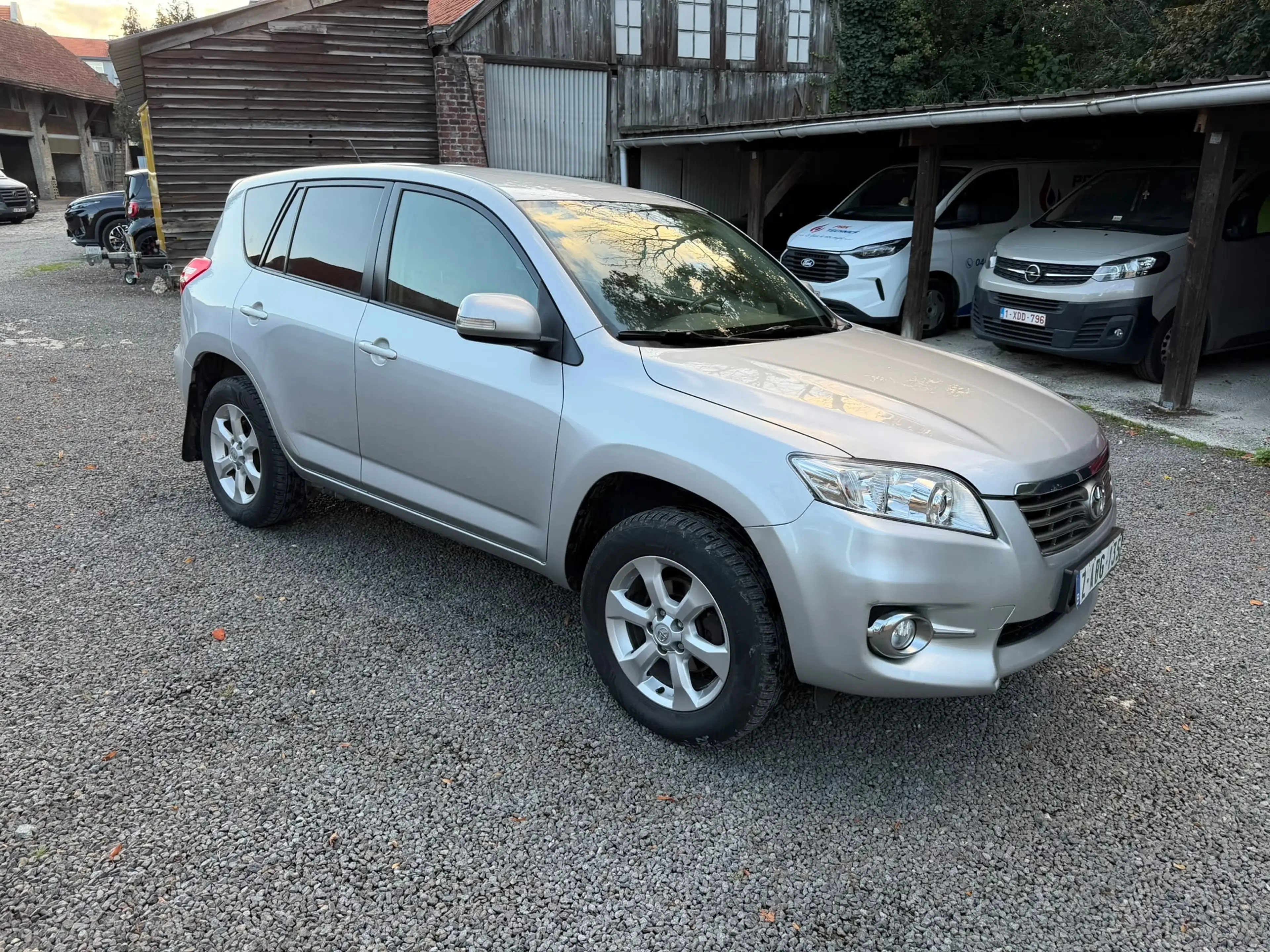 Toyota RAV4 2.2 D-4D 4x4 LX DPF — photo 5