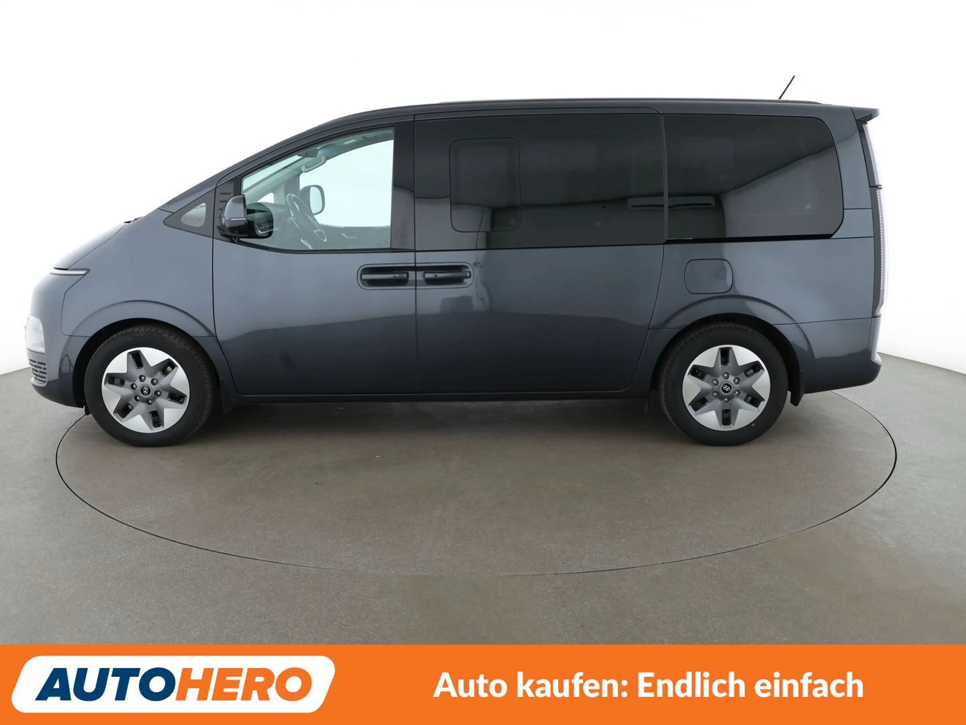 Hyundai STARIA 2.2 CRDi Prime 4WD Aut.*NAVI*VC*ACC*360CAM*PDC* — photo 3