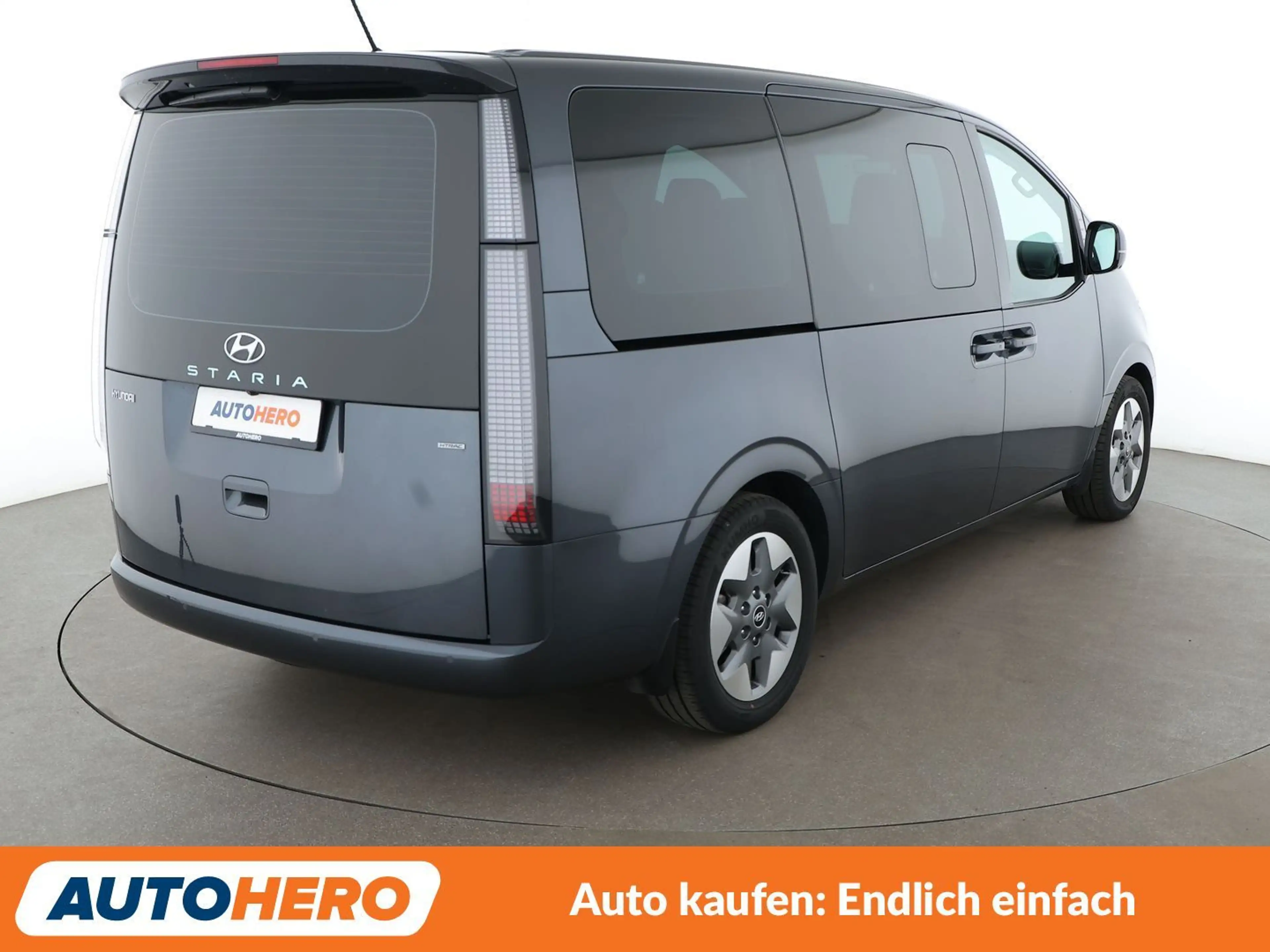 Hyundai STARIA 2.2 CRDi Prime 4WD Aut.*NAVI*VC*ACC*360CAM*PDC* — photo 6