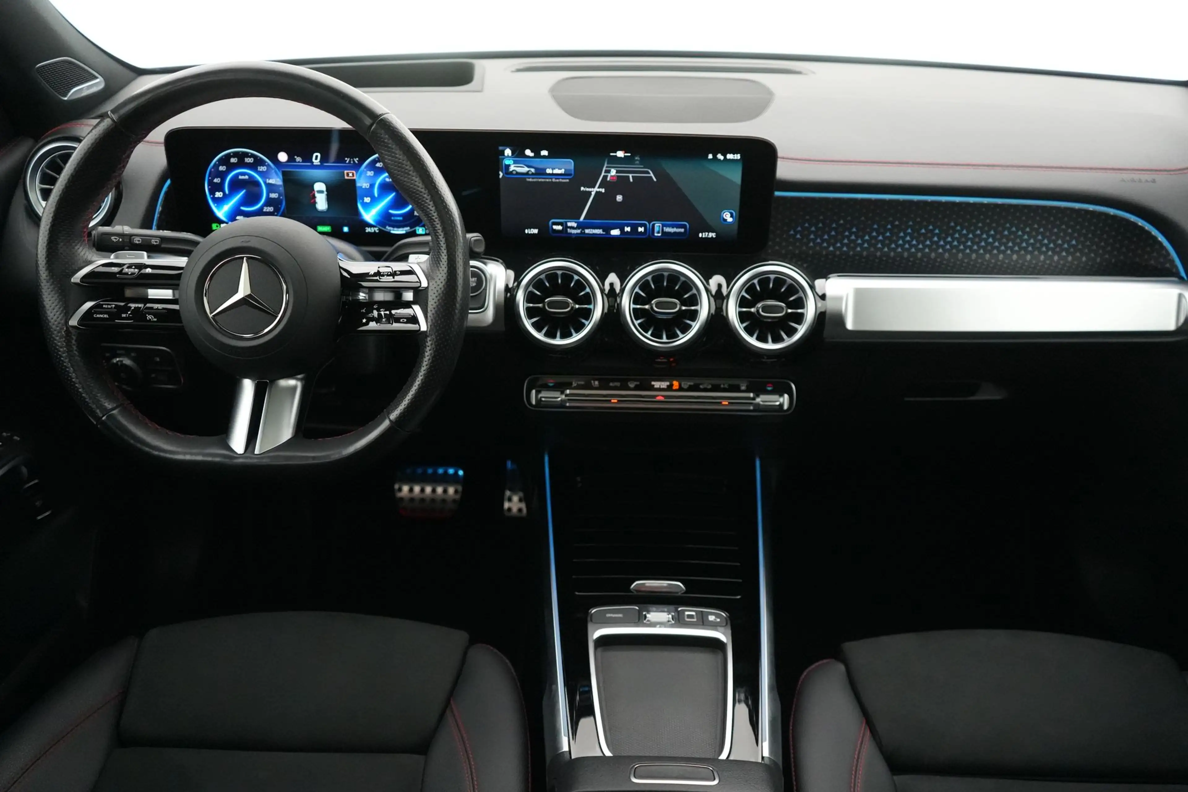 Mercedes-Benz EQB 250 250+ Star Ed. Premium LEDER/ALCANTARA LED GPS PDC — photo 13