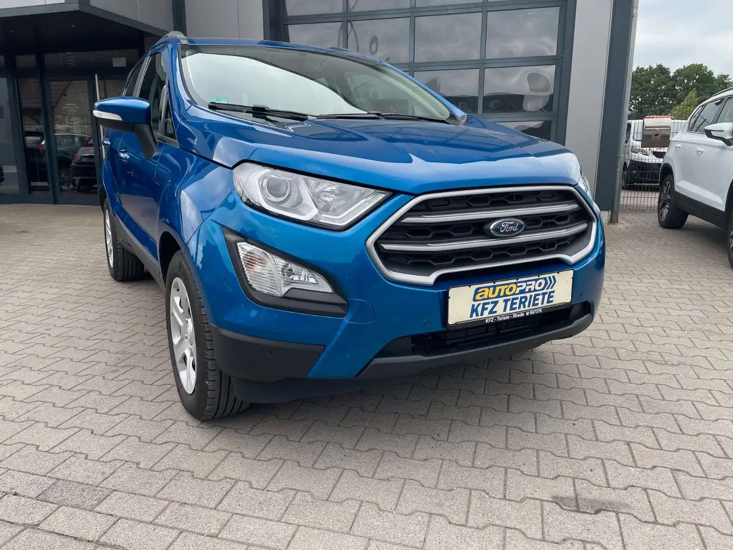 Ford EcoSport Cool & Connect SHZ AHK Navi Blauw - 1