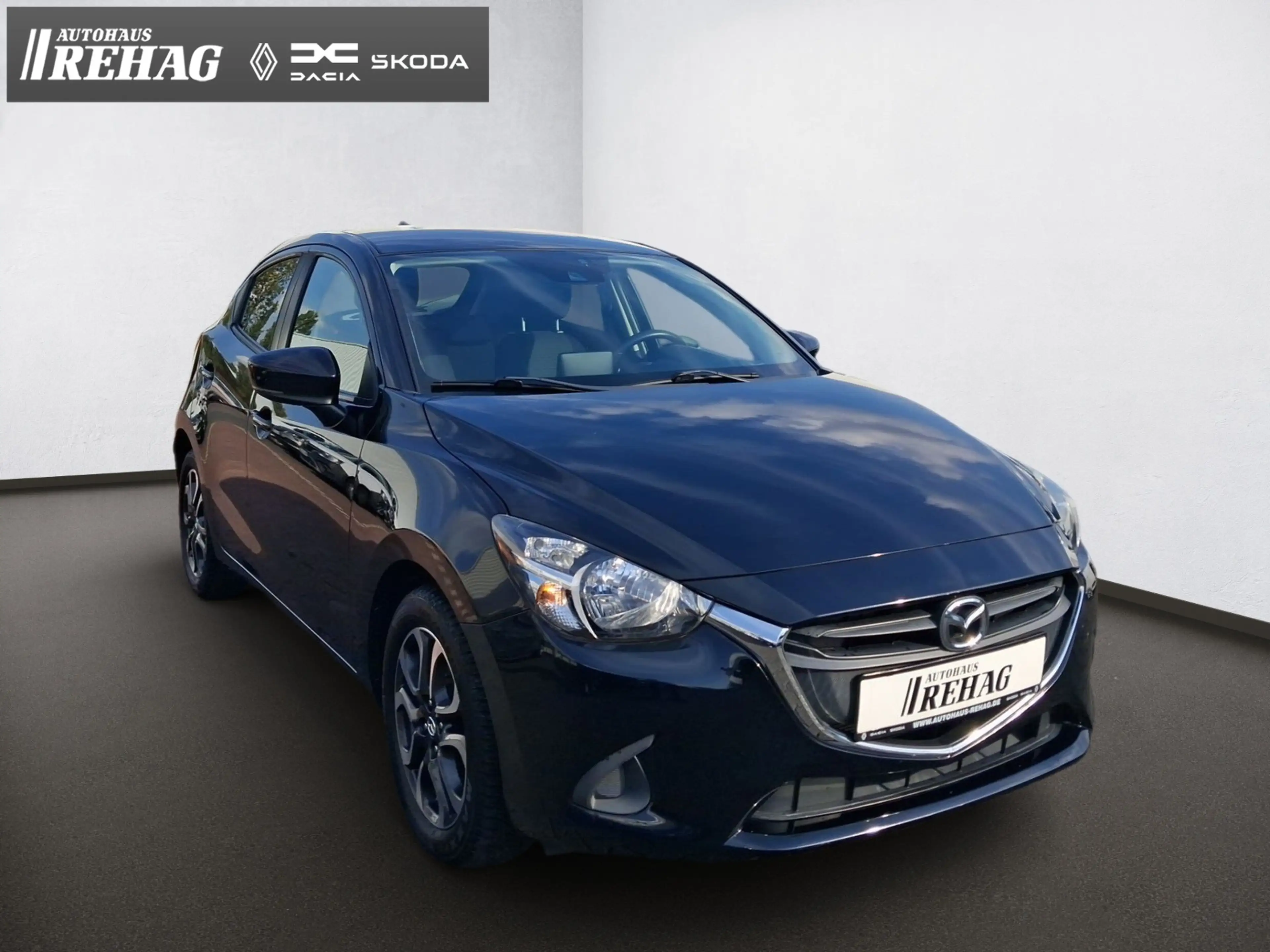 Mazda 2 1,5 SKYACTIV-G 75 *NAVI*KLIMA*PDC* — photo 15