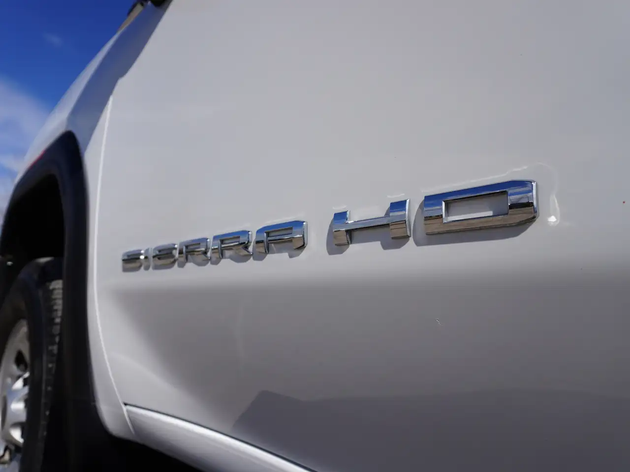 GMC Sierra 3500HD снимка GMC Sierra 3500HD