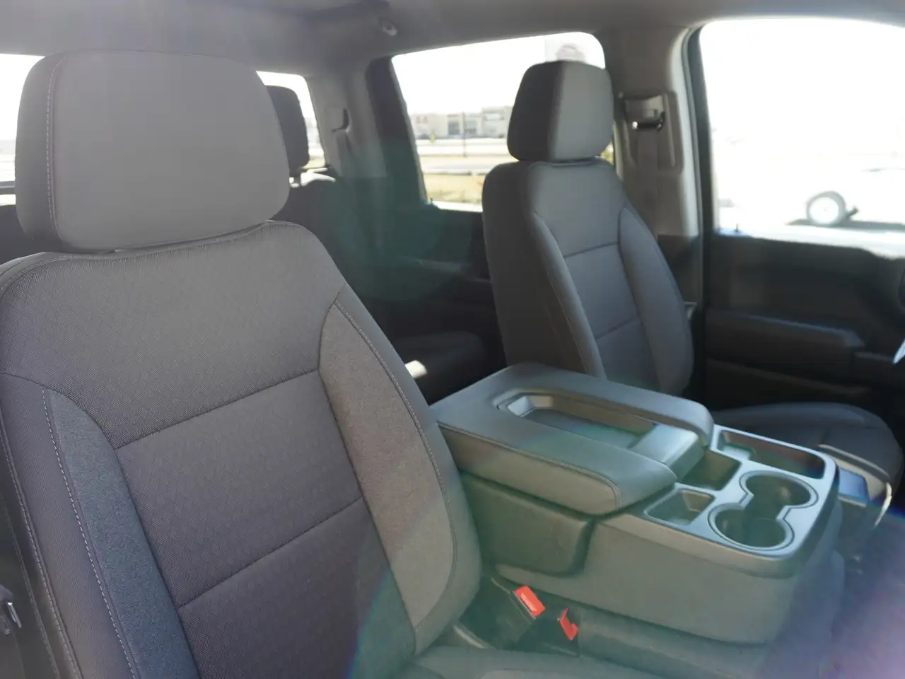 GMC Sierra 3500HD снимка GMC Sierra 3500HD