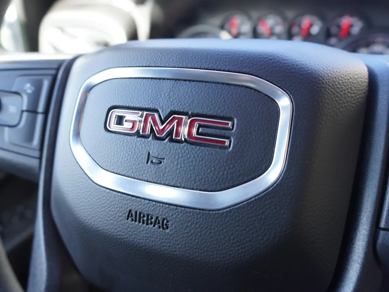 GMC Sierra 3500HD снимка GMC Sierra 3500HD