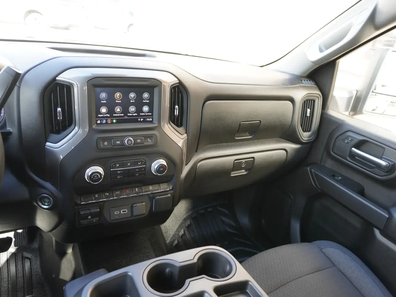 GMC Sierra 3500HD снимка GMC Sierra 3500HD