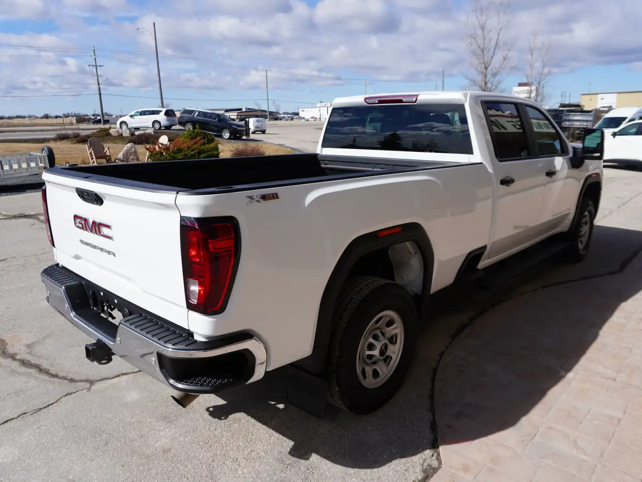 GMC Sierra 3500HD снимка GMC Sierra 3500HD