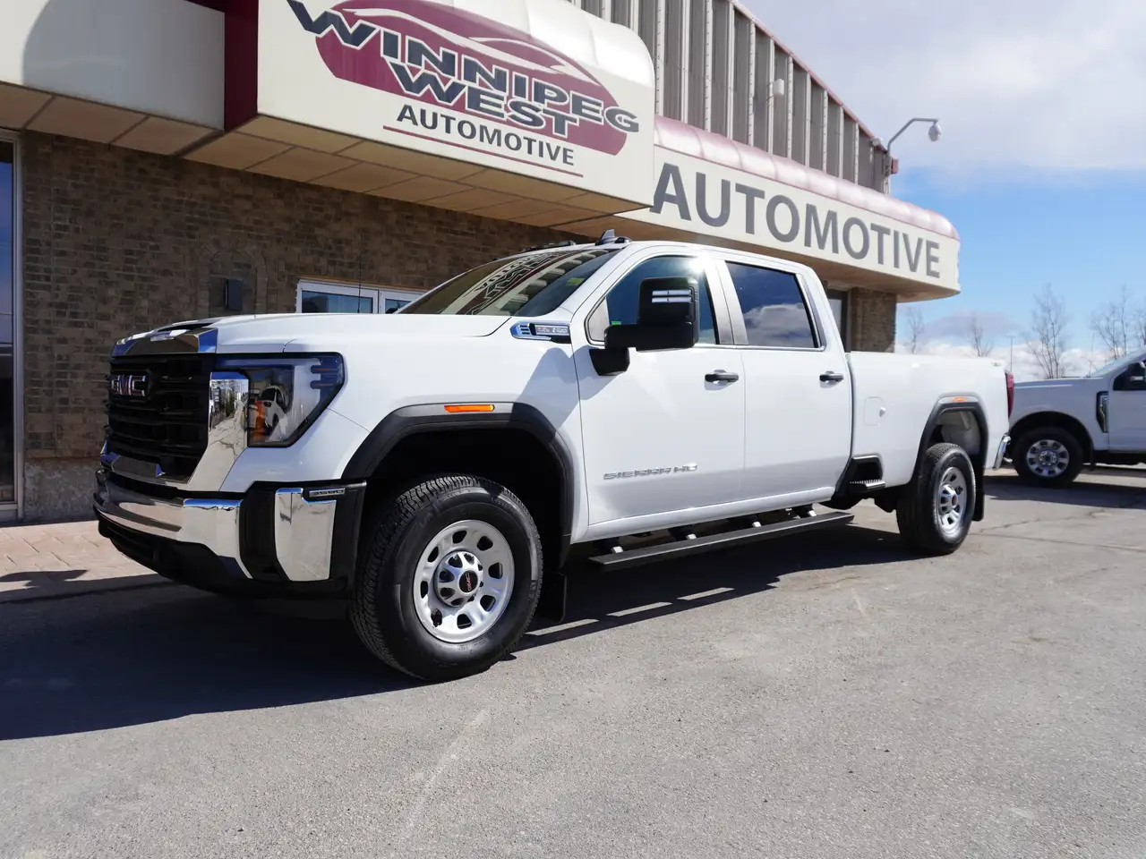 GMC Sierra 3500HD снимка GMC Sierra 3500HD
