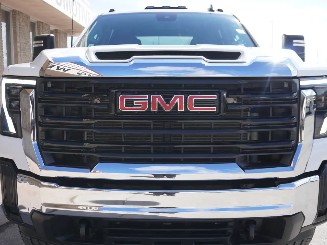 GMC Sierra 3500HD снимка GMC Sierra 3500HD