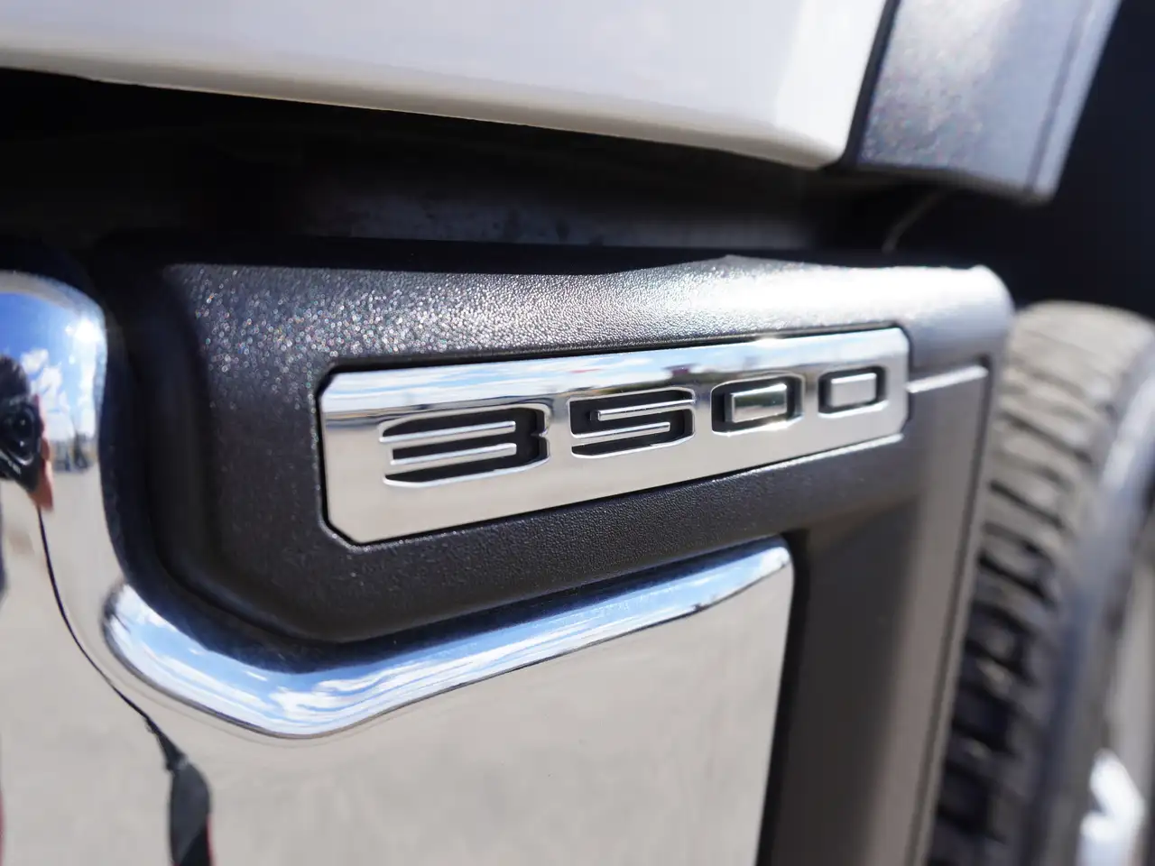 GMC Sierra 3500HD снимка GMC Sierra 3500HD