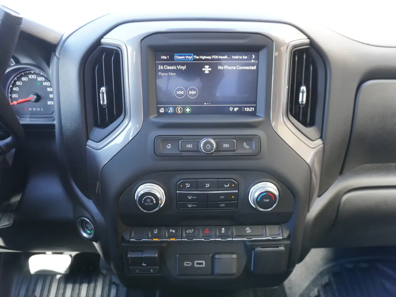 GMC Sierra 3500HD снимка GMC Sierra 3500HD