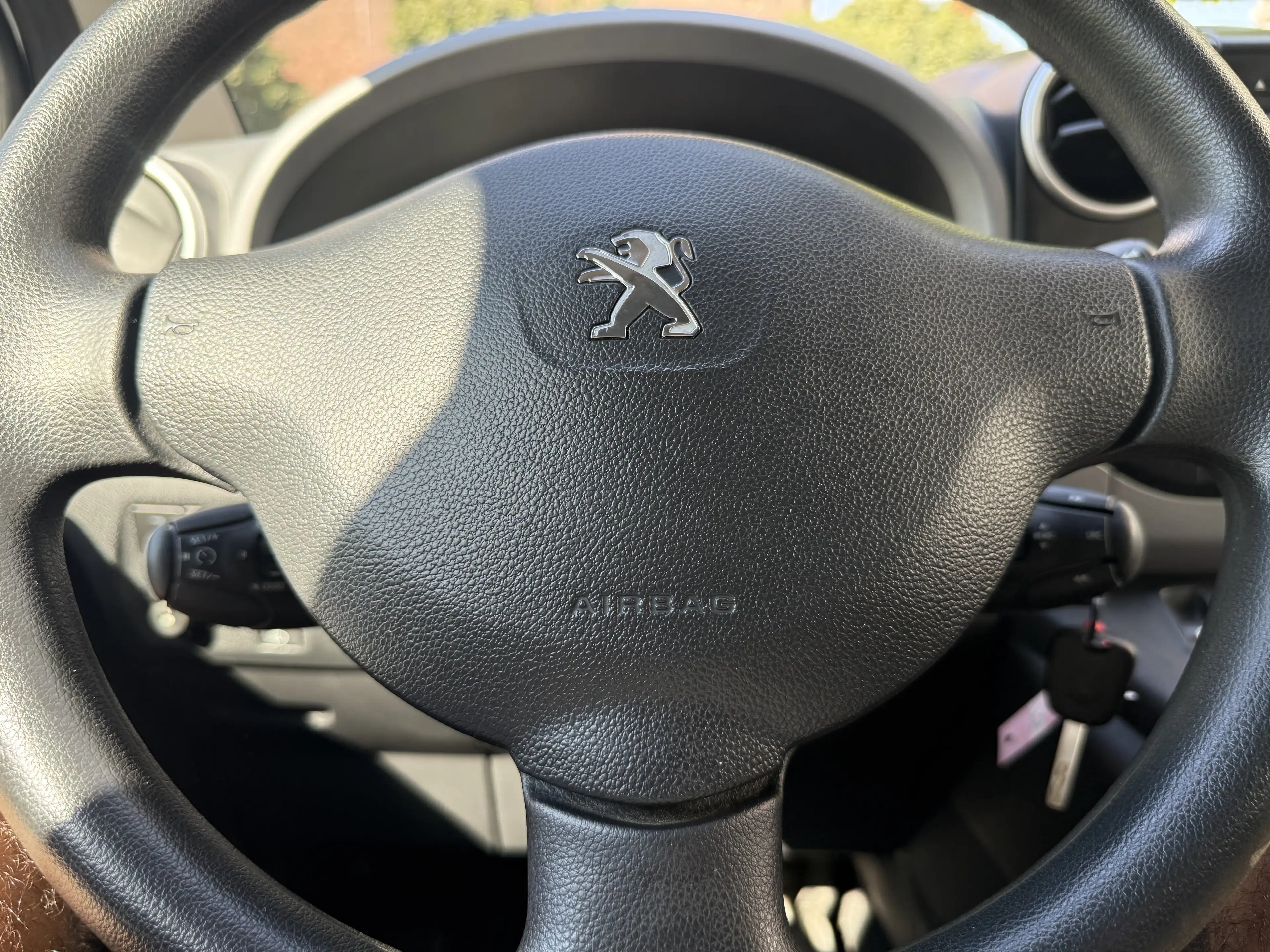 Peugeot Expert — photo 8
