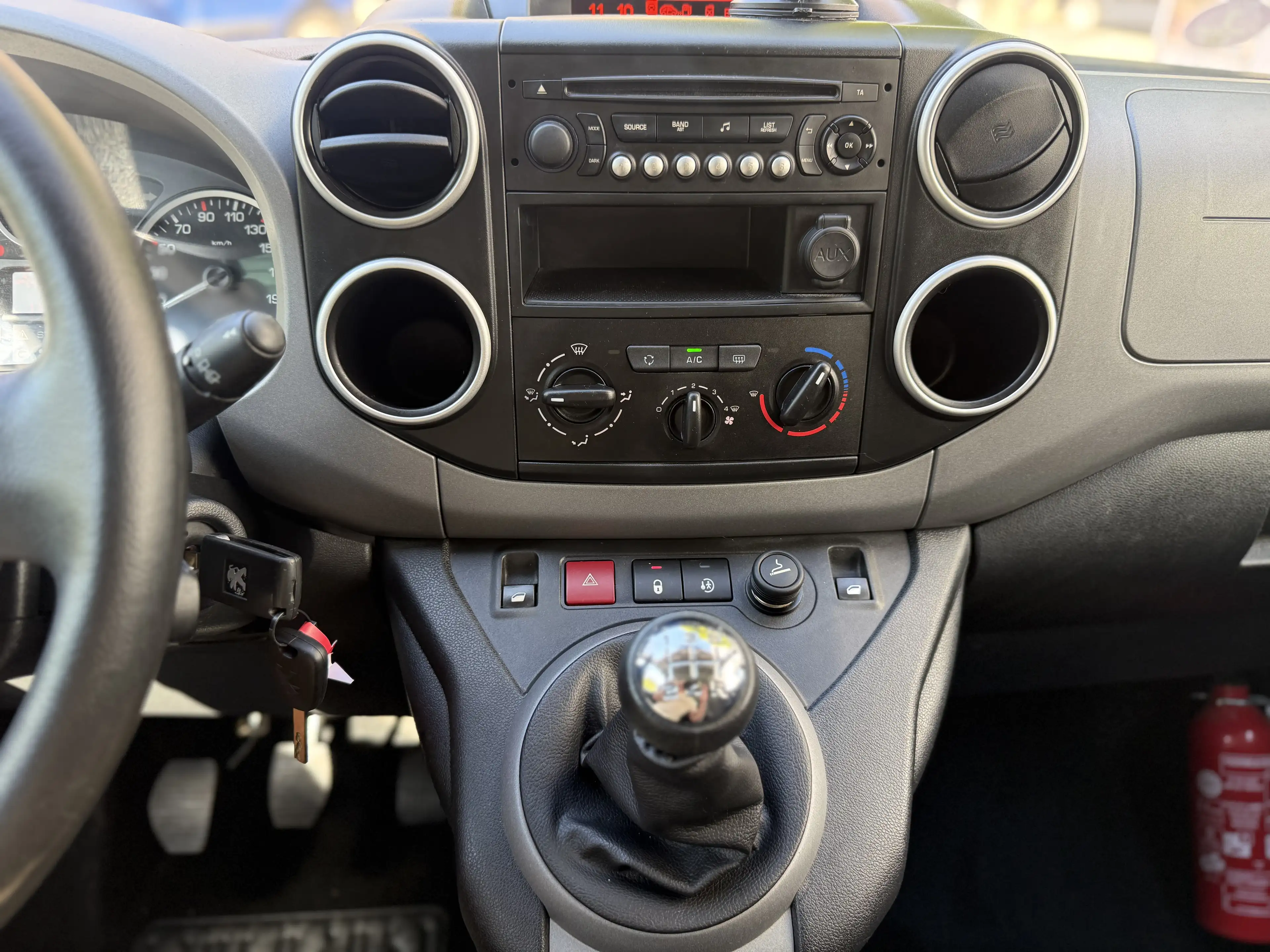 Peugeot Expert — photo 9
