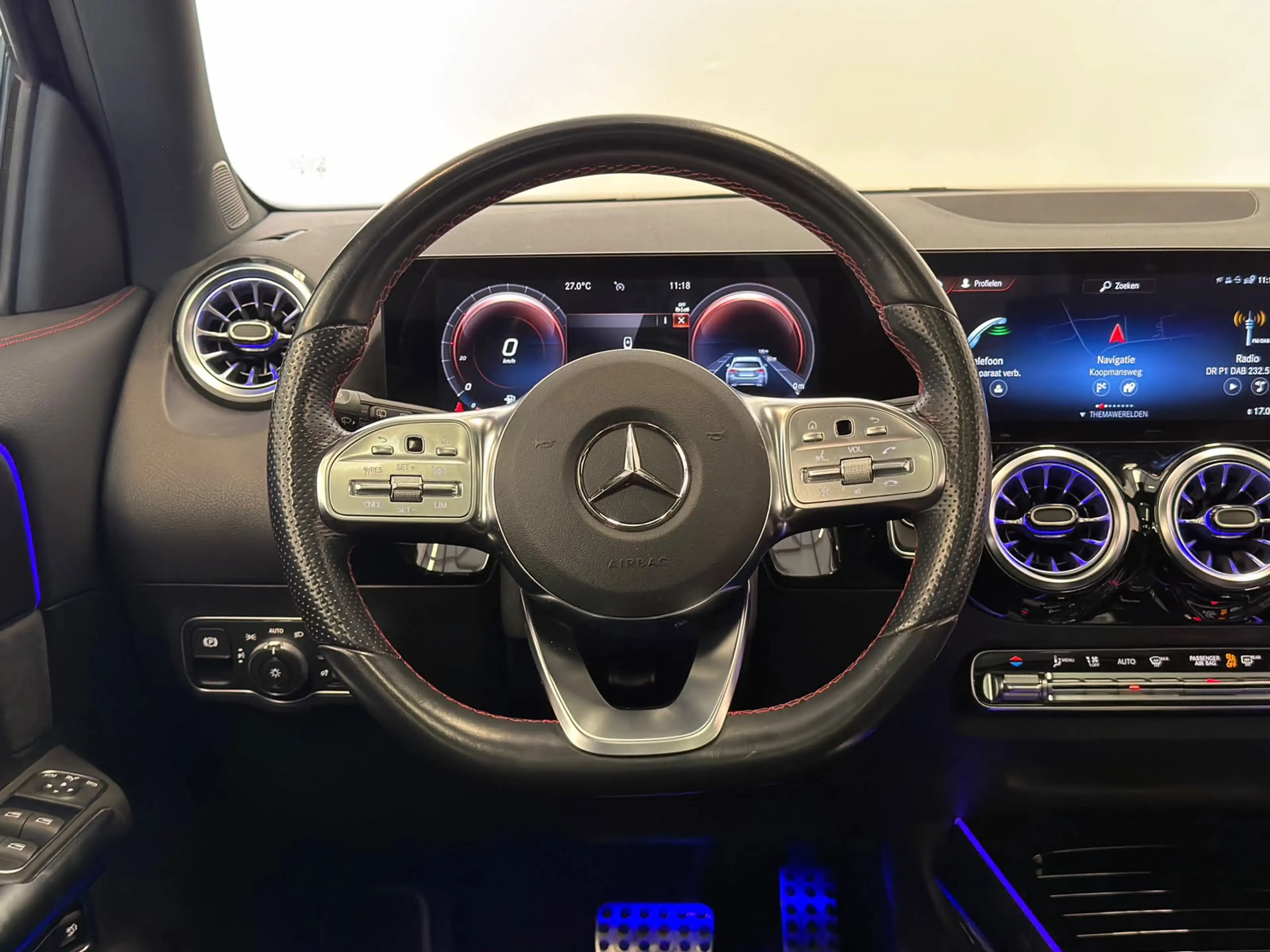 Mercedes-Benz GLA 250 e AMG / Pano / Memory / BTW — photo 10
