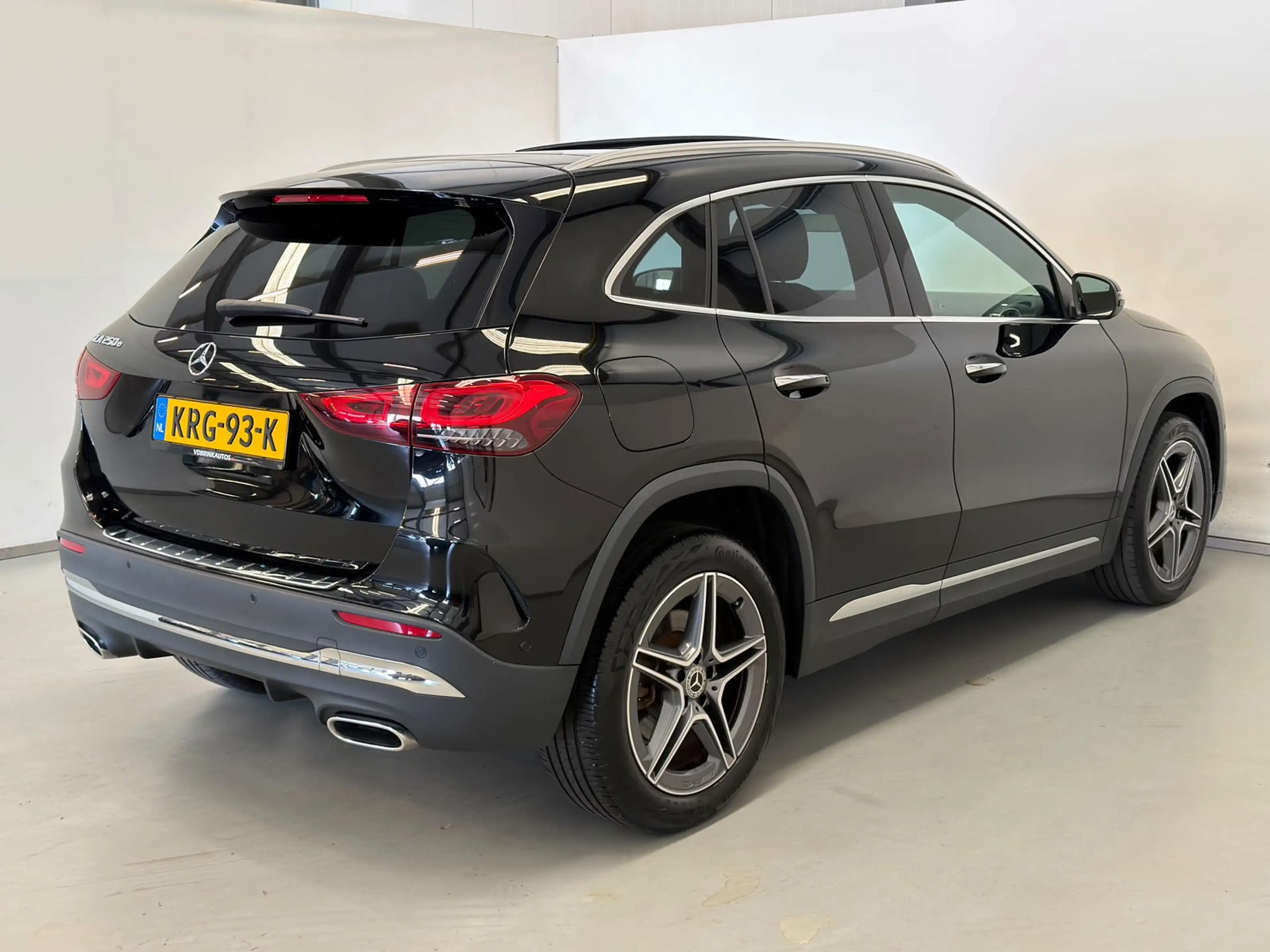 Mercedes-Benz GLA 250 e AMG / Pano / Memory / BTW — photo 5