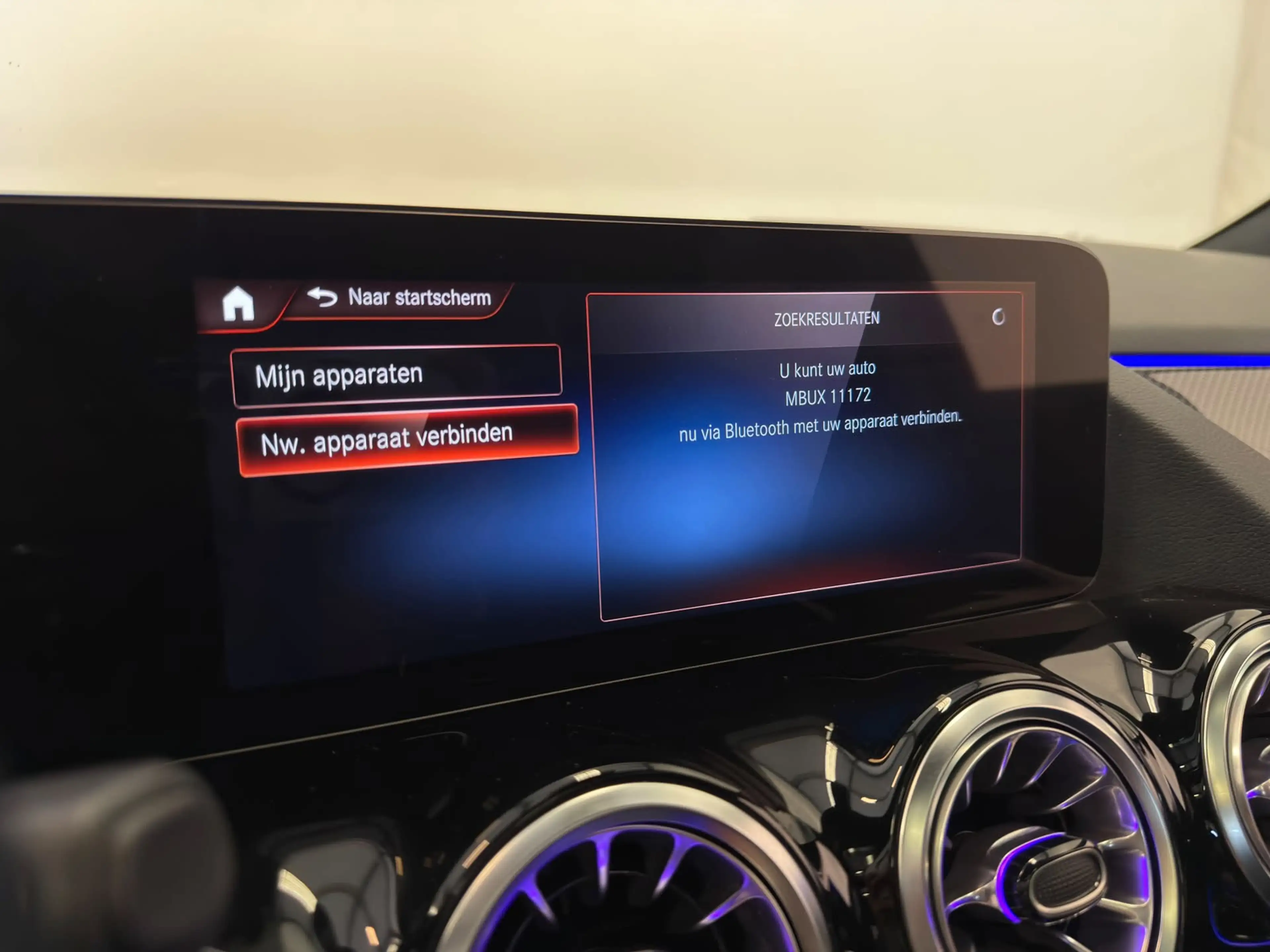 Mercedes-Benz GLA 250 e AMG / Pano / Memory / BTW — photo 15