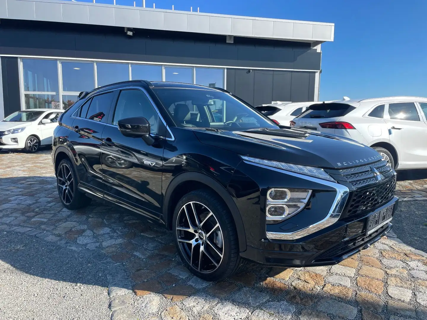 Mitsubishi Eclipse Cross Top Hybrid 4WD Schwarz - 1