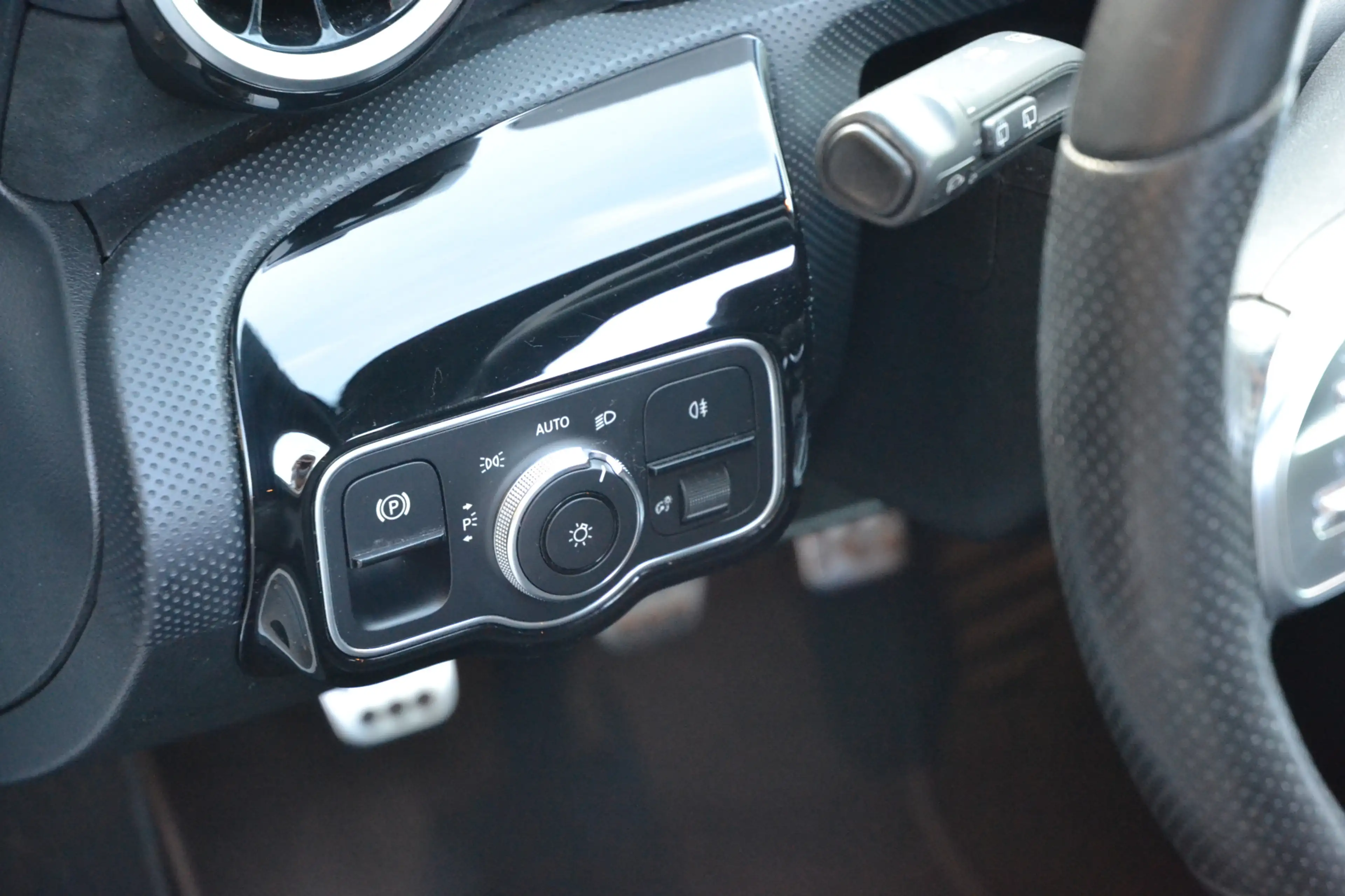 Mercedes-Benz A 180 Business Solution AMG Night Upgrade NAP | Pano | C — photo 13