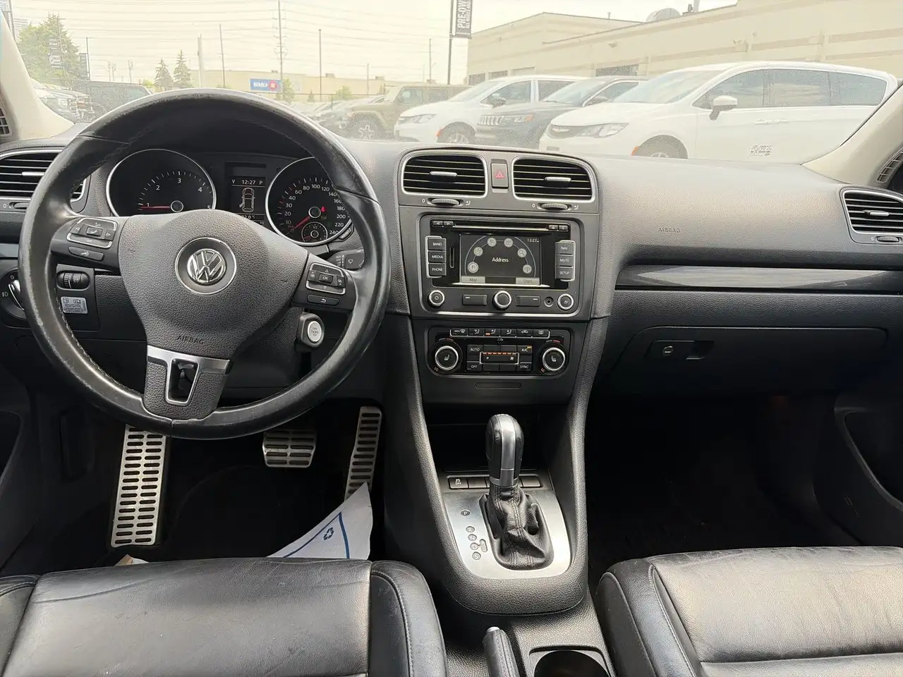 Volkswagen Jetta снимка Volkswagen Jetta
