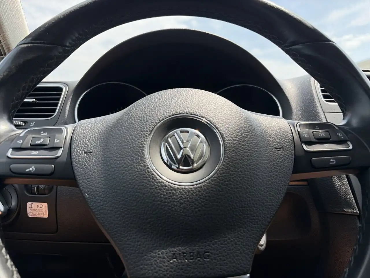Volkswagen Jetta снимка Volkswagen Jetta