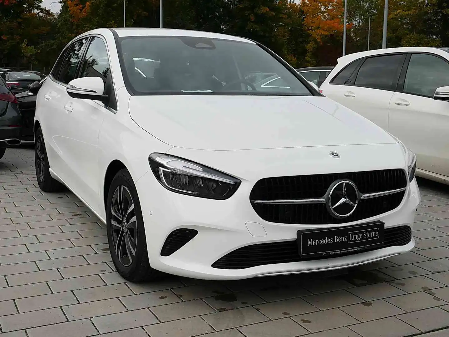 Mercedes-Benz B 220 d PROGRESSIVE+Winter-Pak+TOTWINKEL-Assist. Weiß - 2