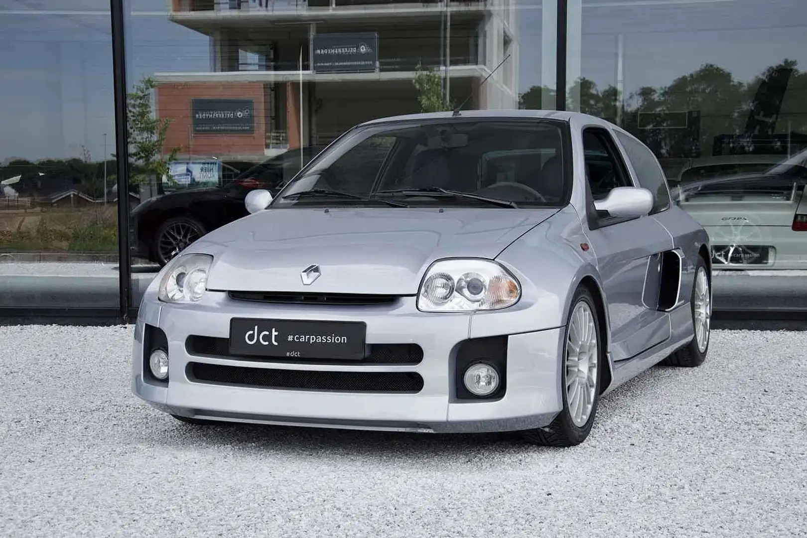 Renault Clio V6 3.0i 24v PHASE I UNIQUE Condition Argent - 1