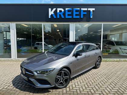 Mercedes-Benz CLA 250 Shooting Brake e Business Solution AMG Limited .