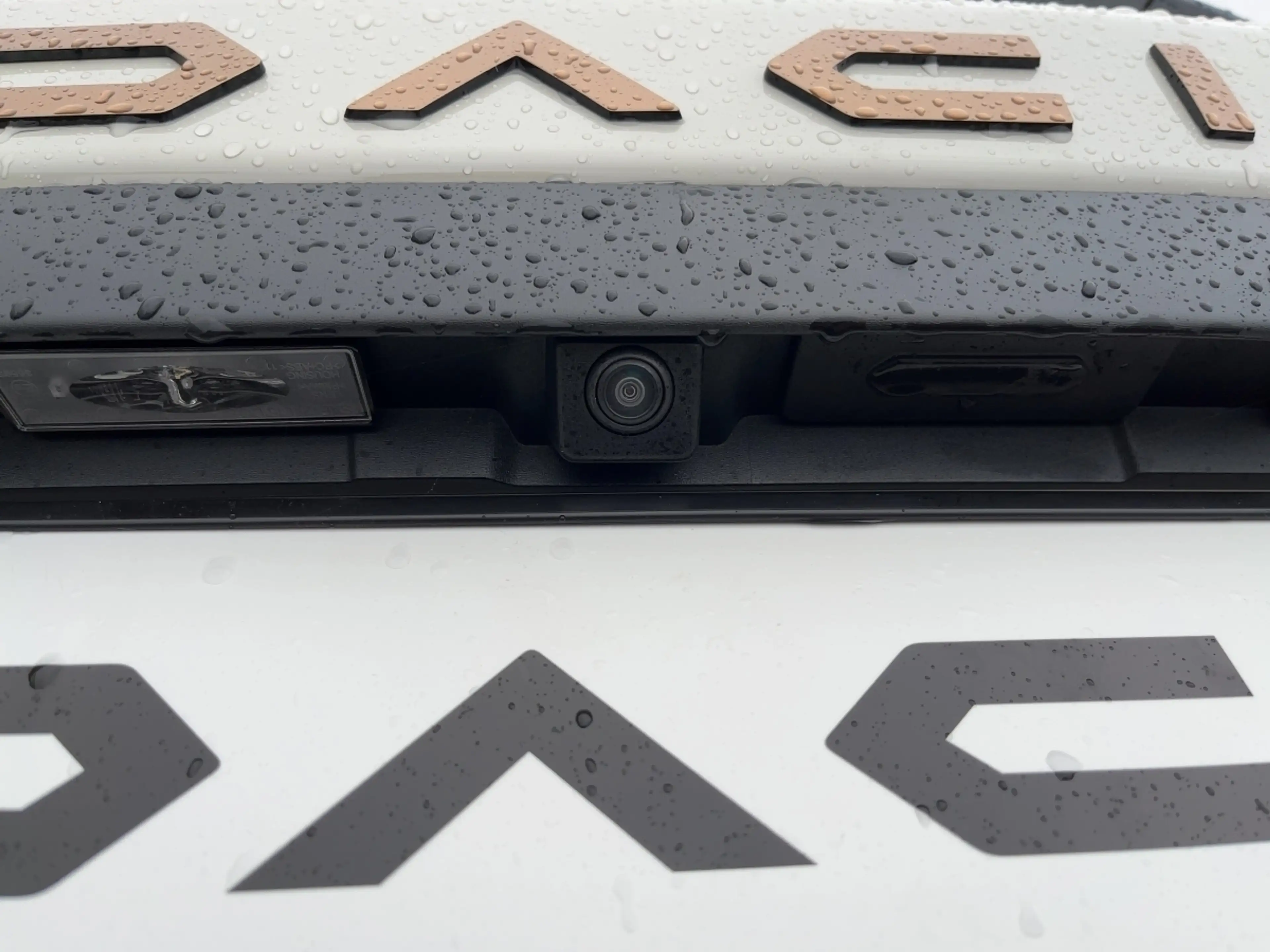 Dacia Duster Extreme TCe 130 4x4+NAVI+KAMERA+SHZG+GJR+TEMPO — photo 14