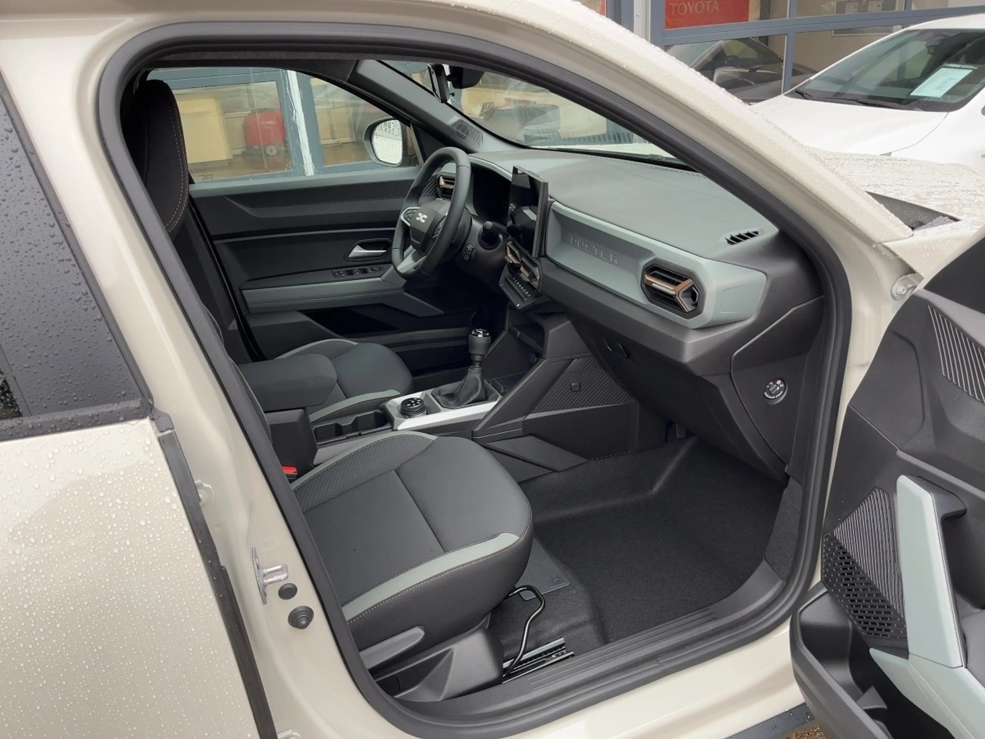 Dacia Duster Extreme TCe 130 4x4+NAVI+KAMERA+SHZG+GJR+TEMPO — photo 11
