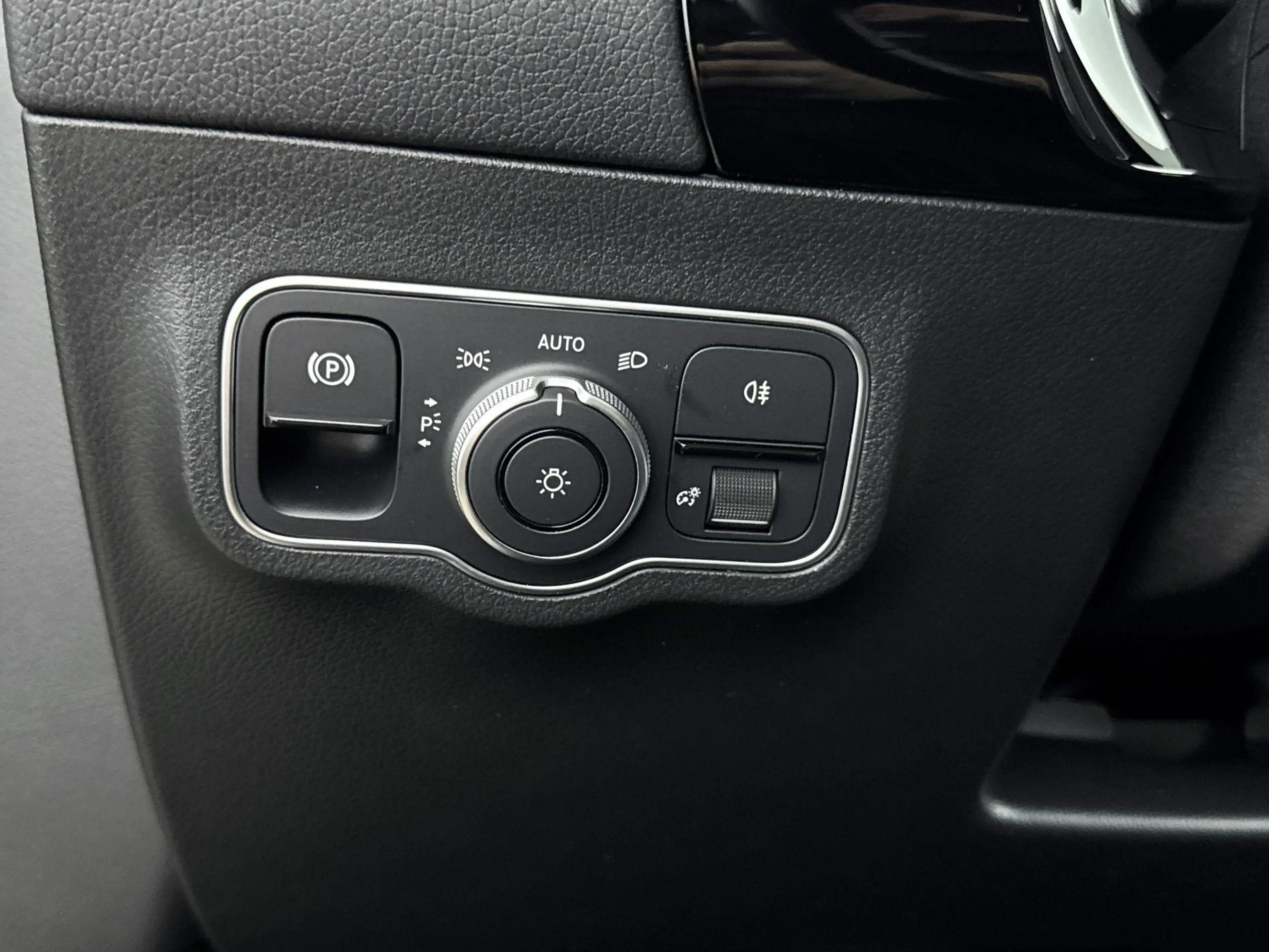 Mercedes-Benz EQA 250 Luxury Line 67 kWh | Panoramadak | 360 Camera — photo 12