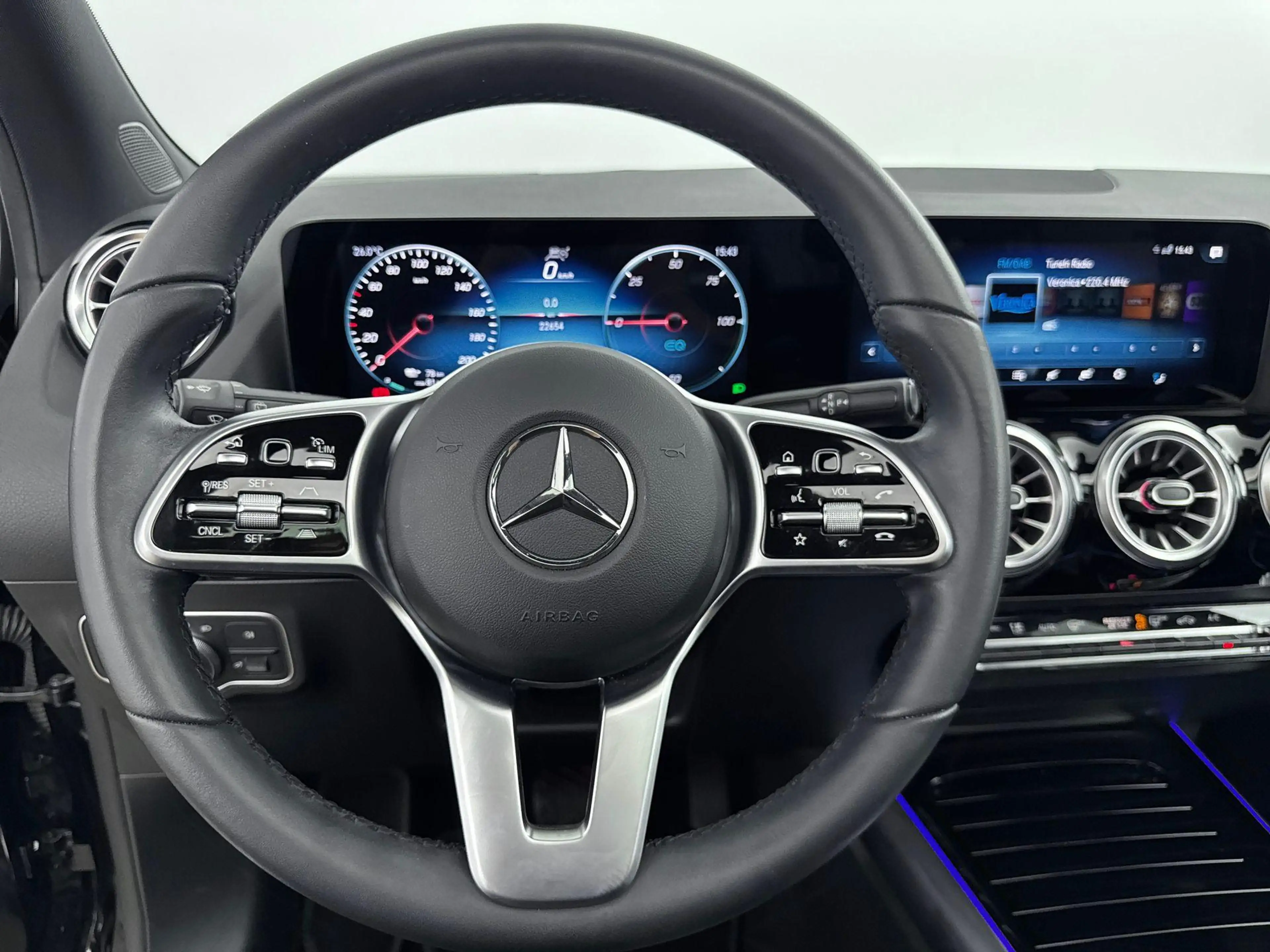 Mercedes-Benz EQA 250 Luxury Line 67 kWh | Panoramadak | 360 Camera — photo 13