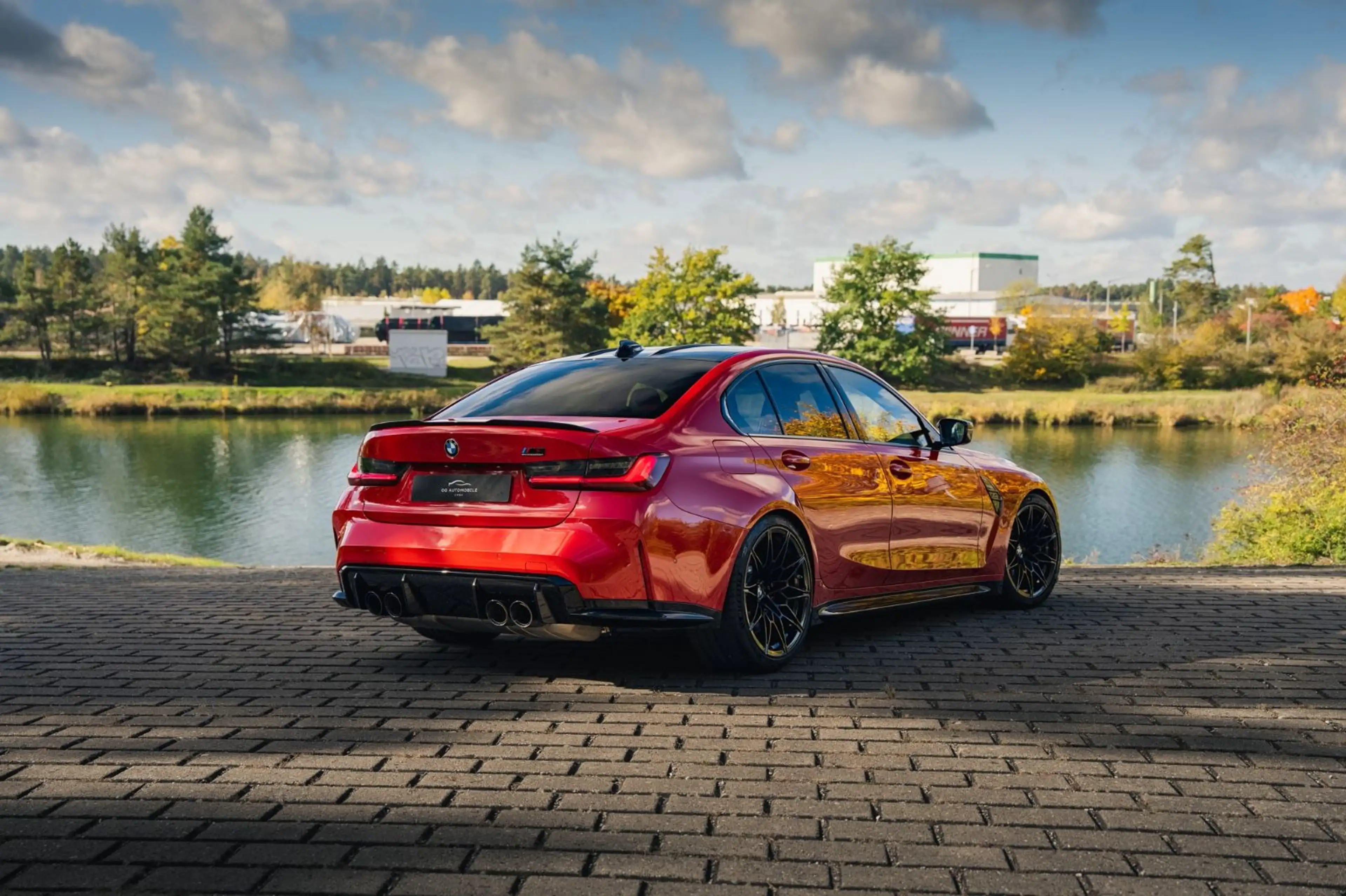 BMW M3 Lim. xDrive Comp.*CARBON*H&K*360*LASER*MEMORY — photo 11