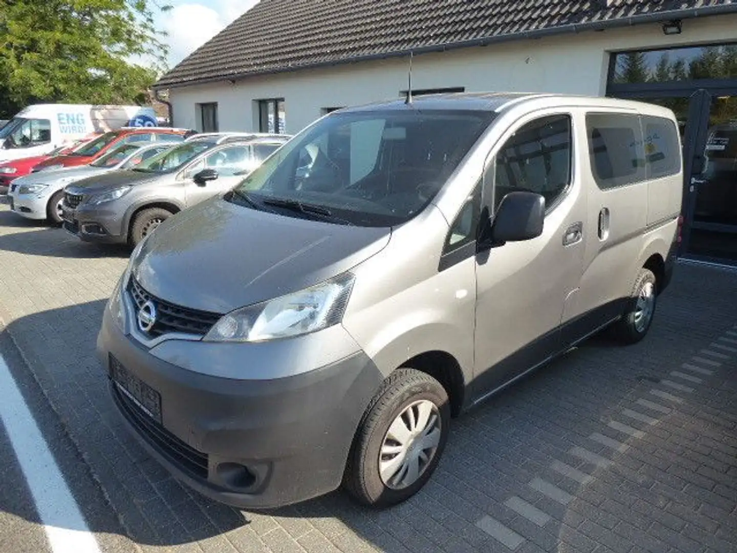 Nissan NV200 Evalia Kombi Premium Grau - 2
