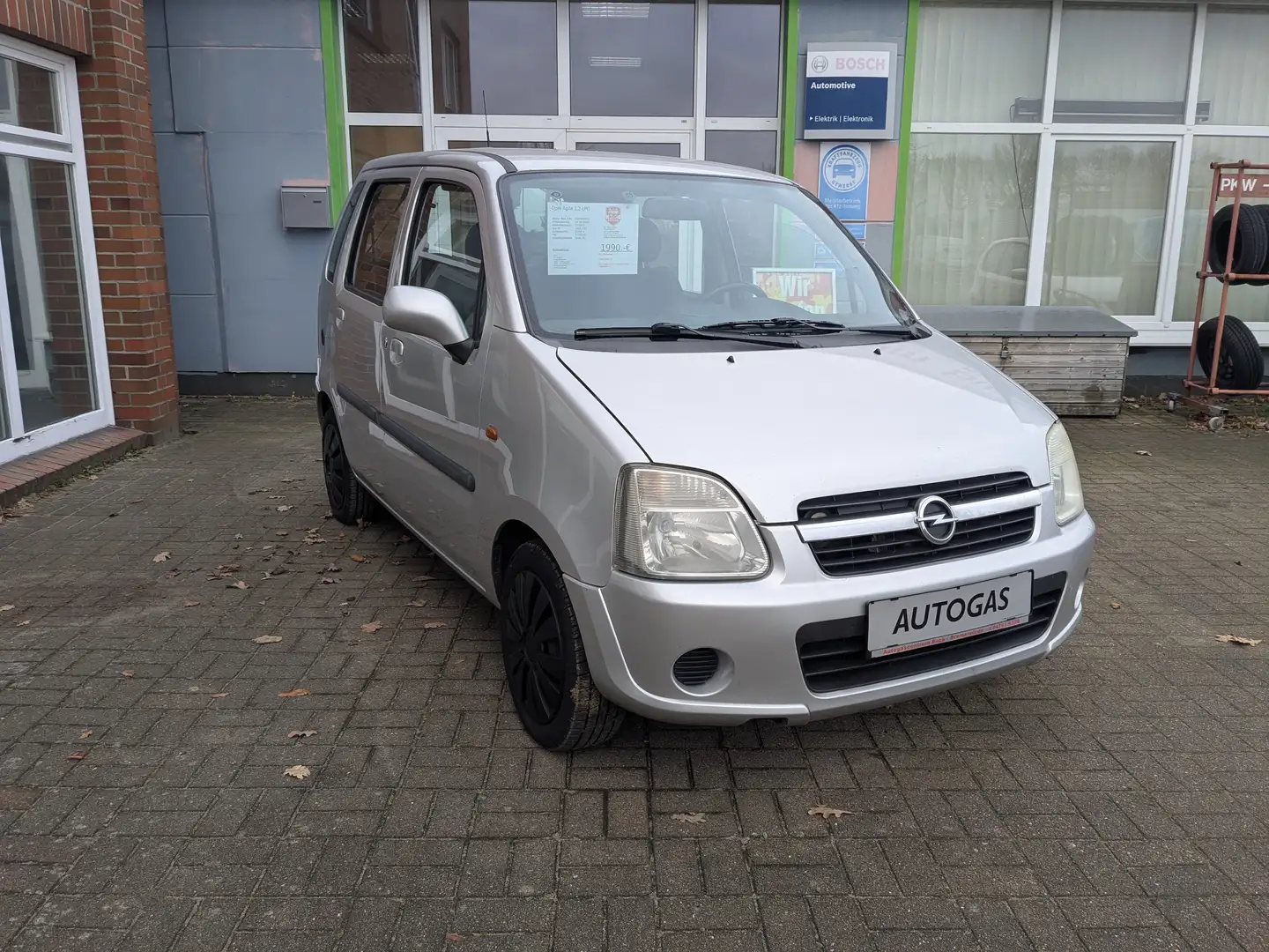 Opel Agila Basis Silber - 1