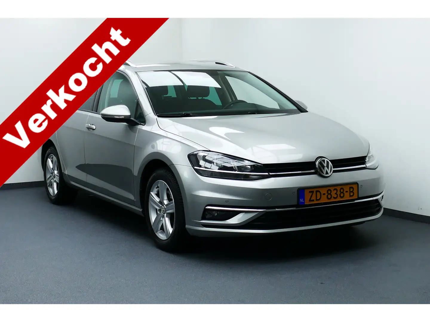 Volkswagen Golf Variant 1.0 TSI Comfortline Business. Adaptief Cruise, Nav Grijs - 1