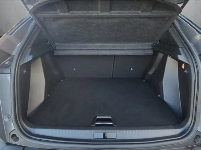 Peugeot 2008 view 7