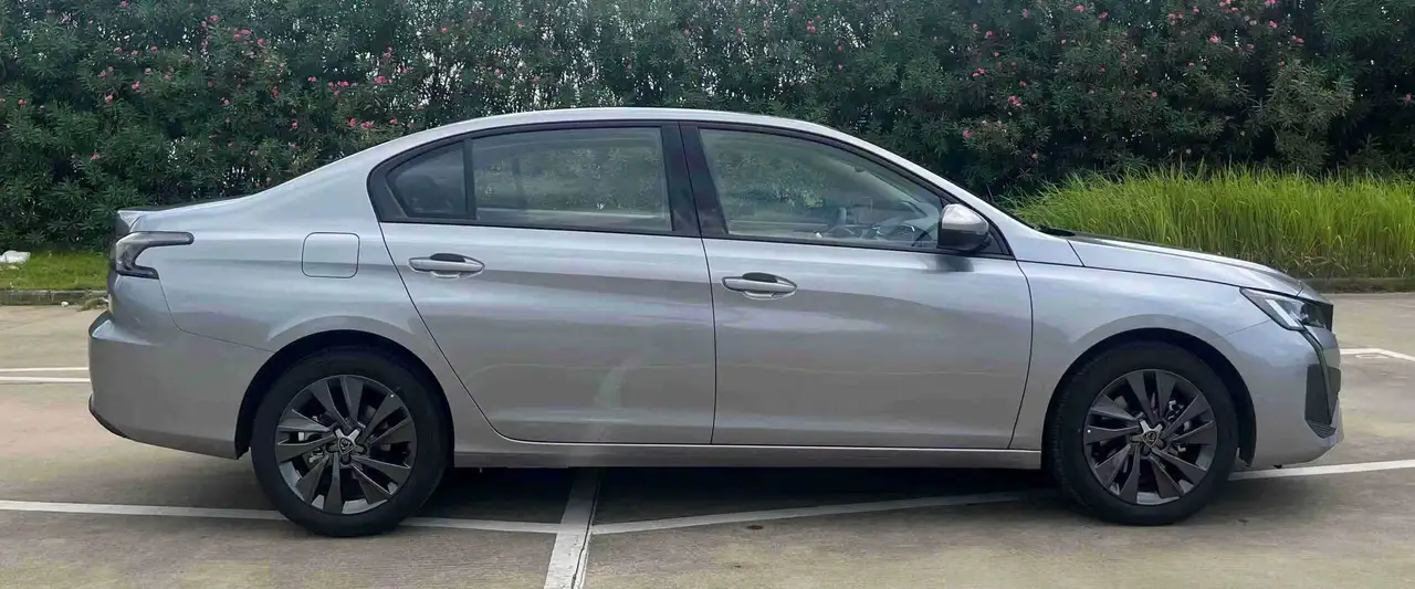 Peugeot 408 2026