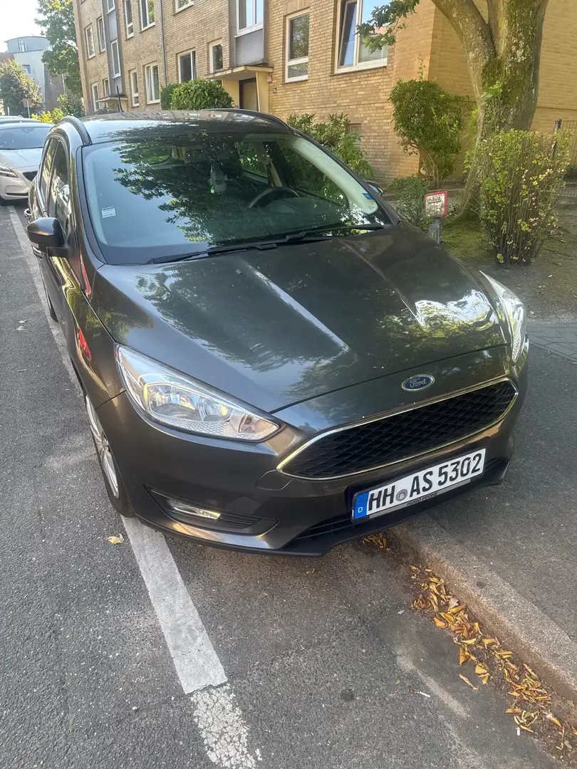 Ford Focus Focus Turnier 1.0 EcoBoost Start-Stopp-SystemTrend Grau - 2