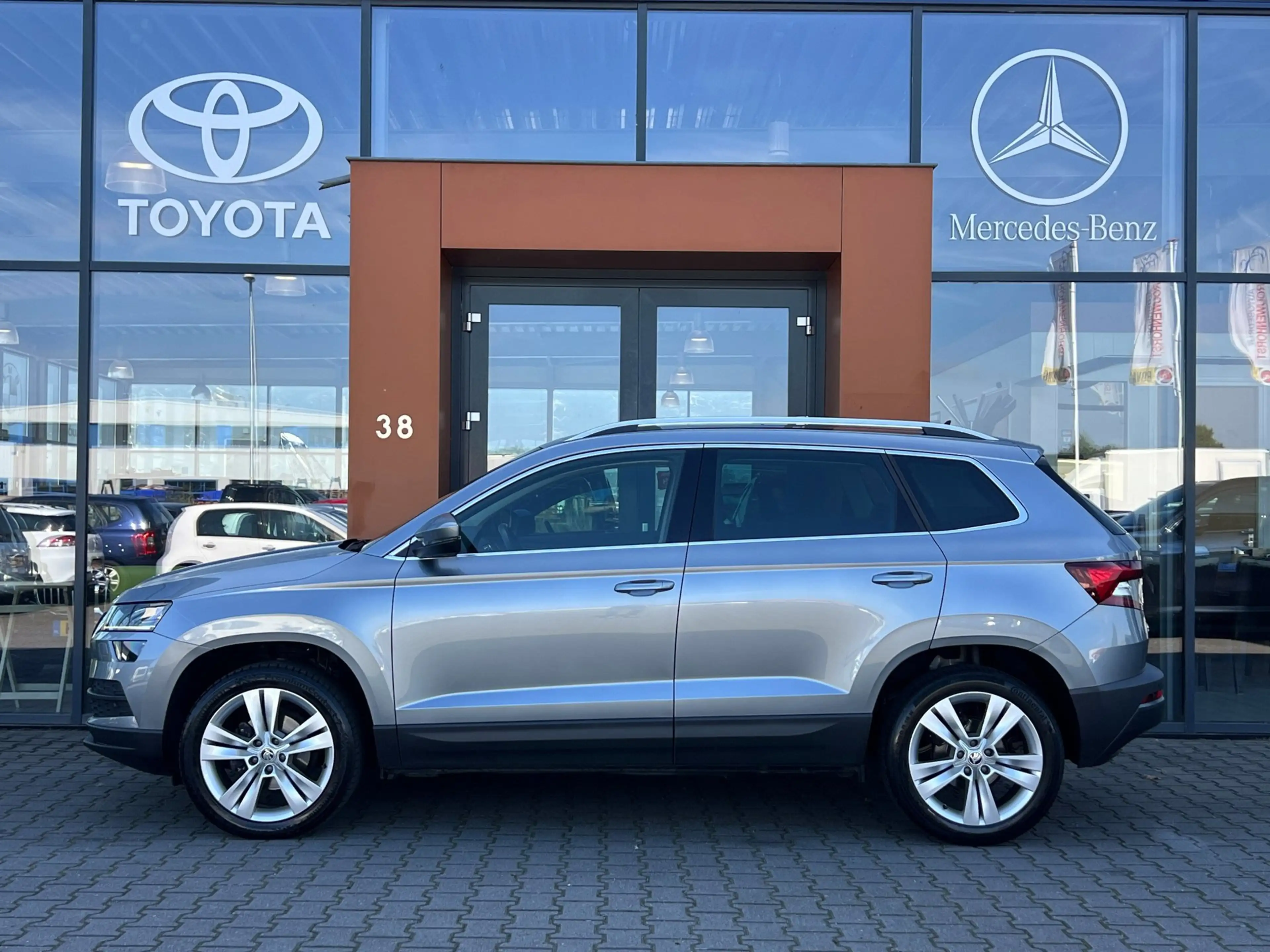 Skoda Karoq 1.0TSI|Panodak|Carplay|Camera|Trekhaak|LED|Sfeer — photo 2