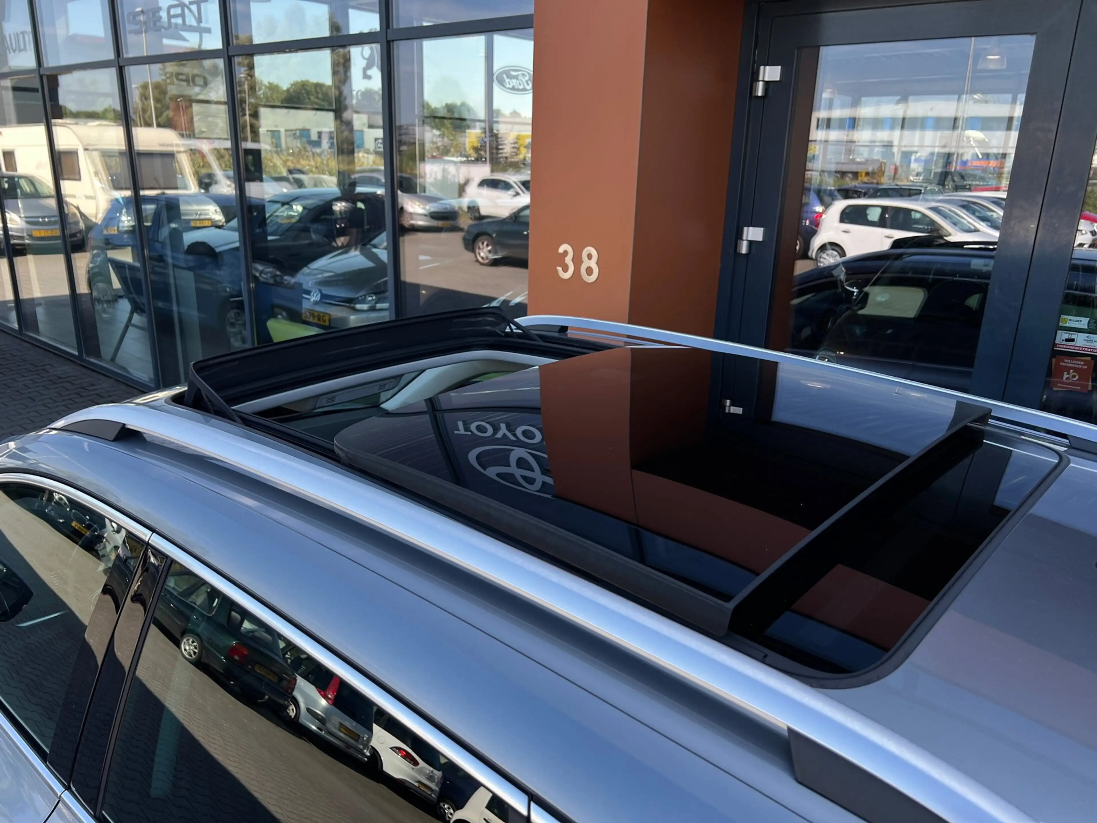 Skoda Karoq 1.0TSI|Panodak|Carplay|Camera|Trekhaak|LED|Sfeer — photo 10