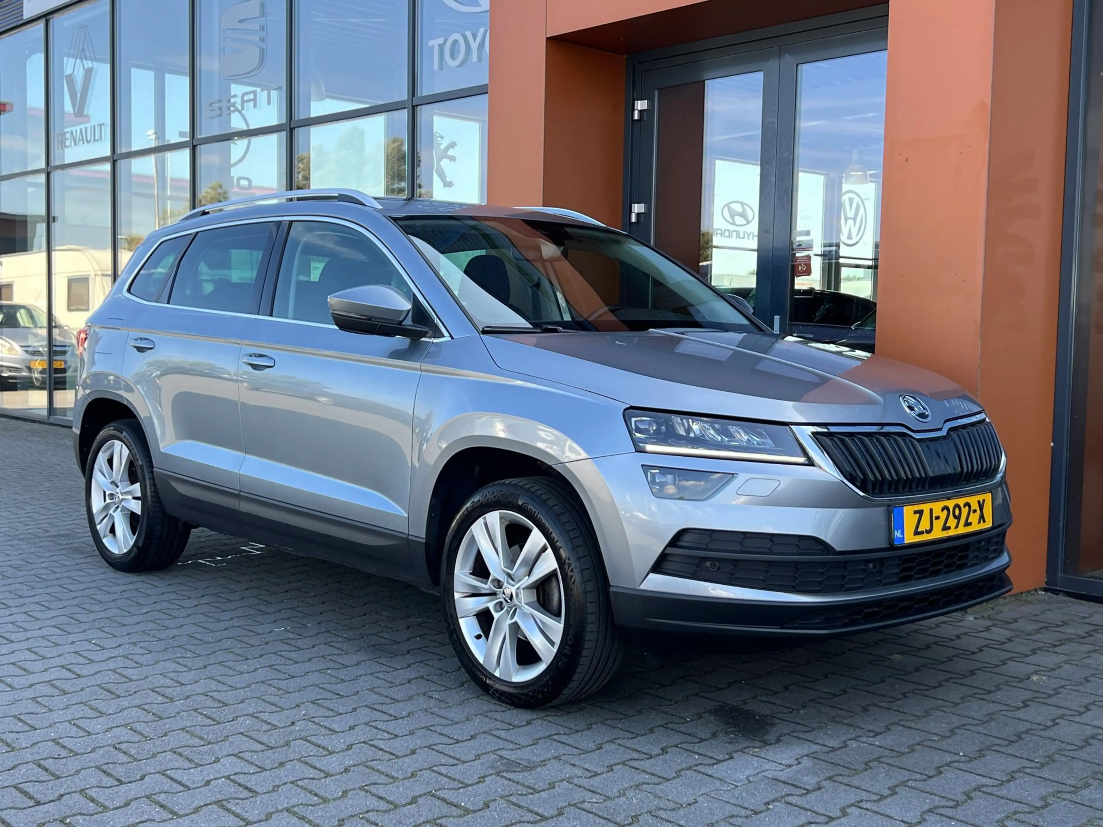 Skoda Karoq 1.0TSI|Panodak|Carplay|Camera|Trekhaak|LED|Sfeer — photo 6