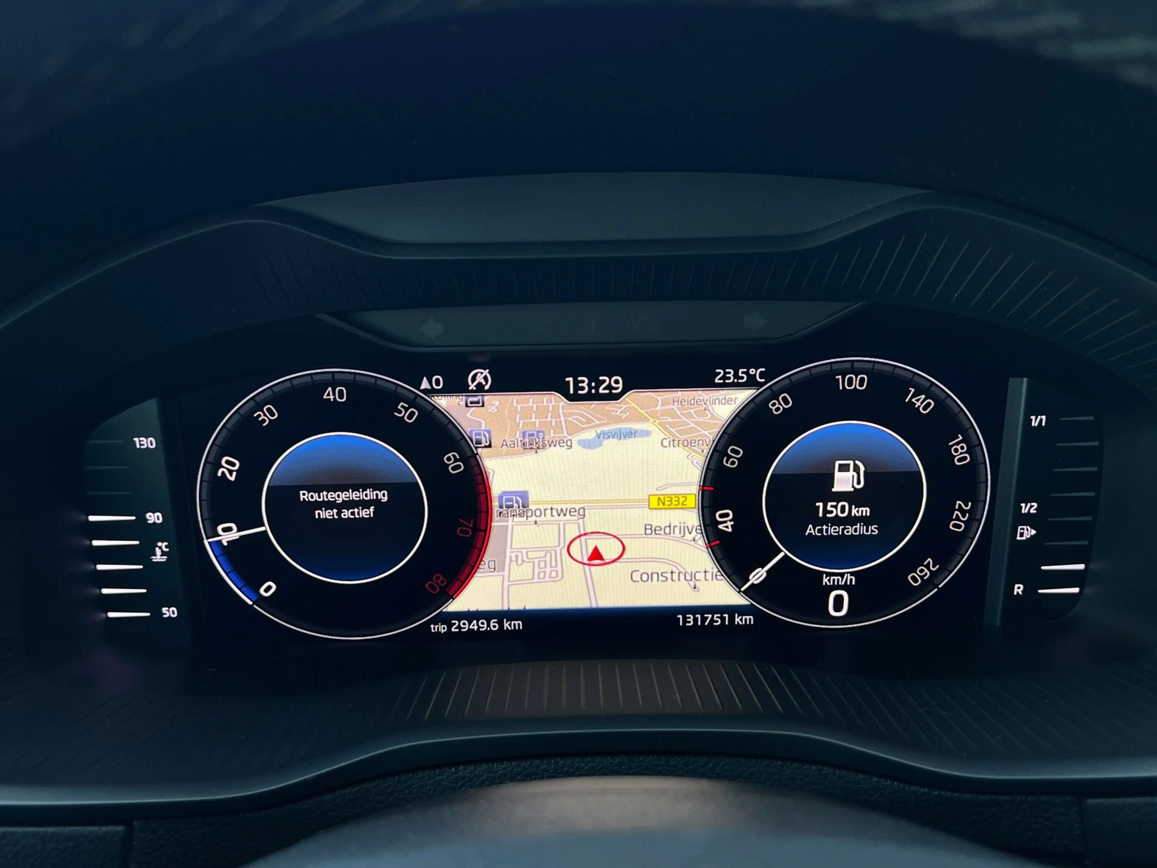 Skoda Karoq 1.0TSI|Panodak|Carplay|Camera|Trekhaak|LED|Sfeer — photo 12