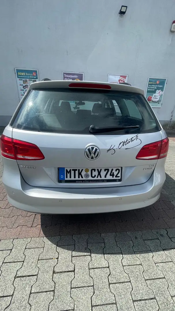 Volkswagen Passat Variant 1.6 TDI BlueMotion Technology Trendline - 2