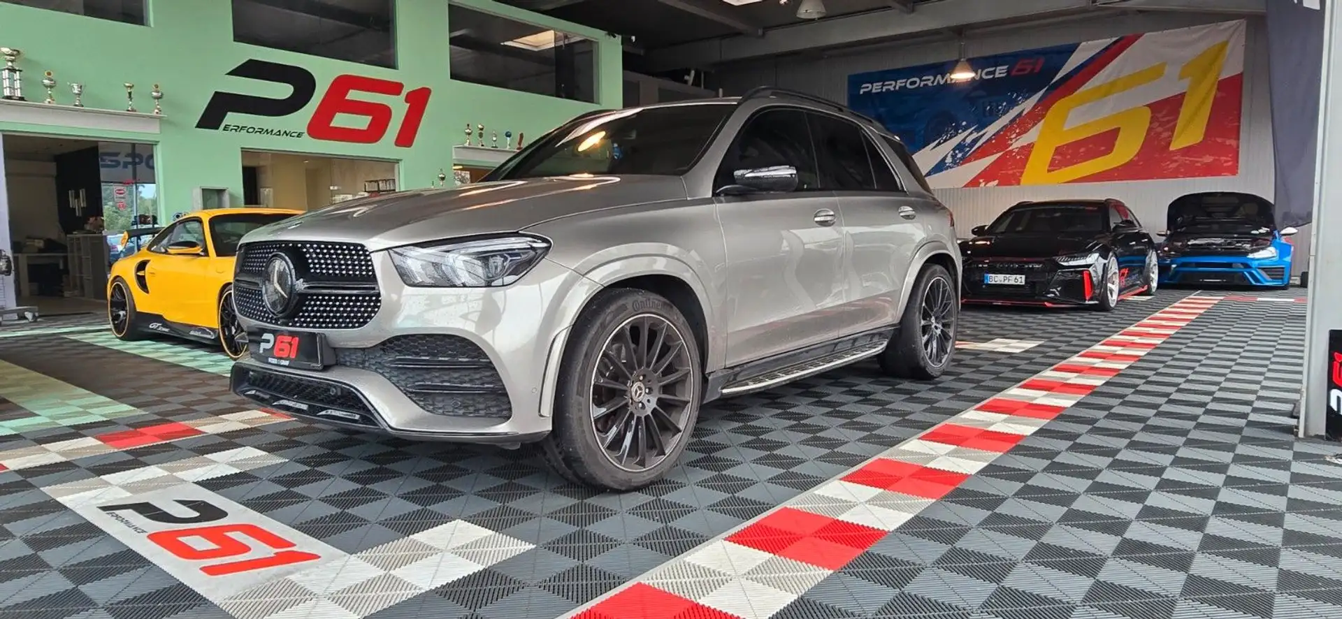 Mercedes-Benz GLE 350 / Allrad/ AMG Paket / AHK/ Silber - 1