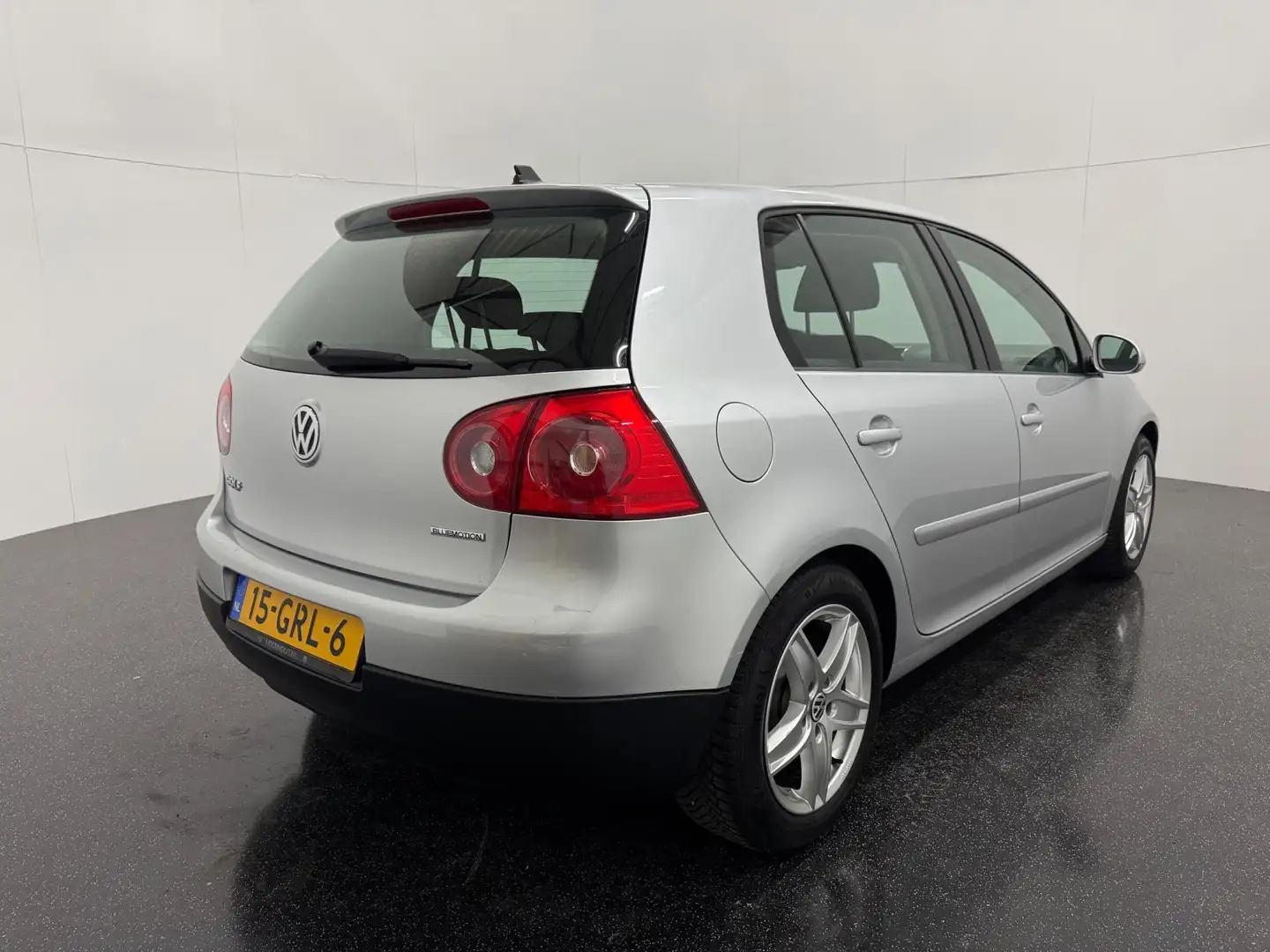 Volkswagen Golf 1.9 TDI Comfortline BlueMotion Navi/Cruise/Climate Grijs - 2