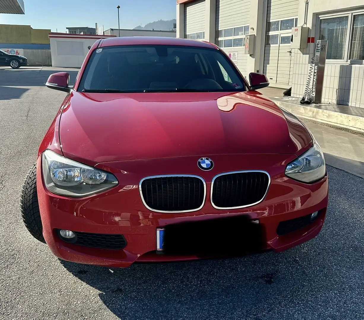 BMW 118 118d Österreich-Paket /NAVI/SHZ/PDC - 1