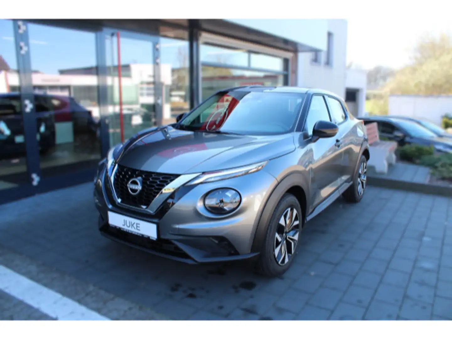 Nissan Juke 1.0 DIG-T114 Acenta Navi Komfort Gris - 2