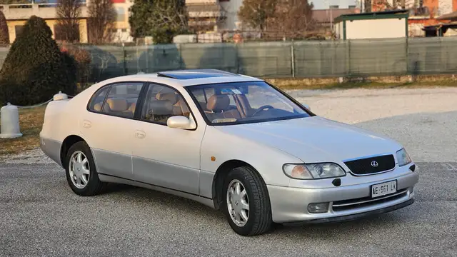 Lexus GS 300