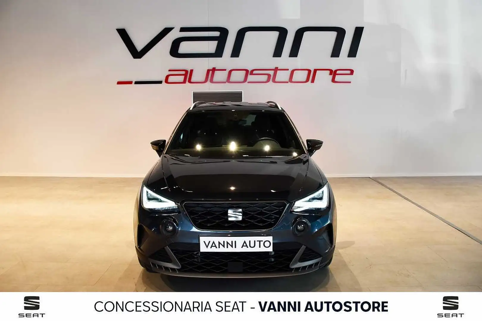 SEAT Arona 1.0 EcoTSI FR Grijs - 2