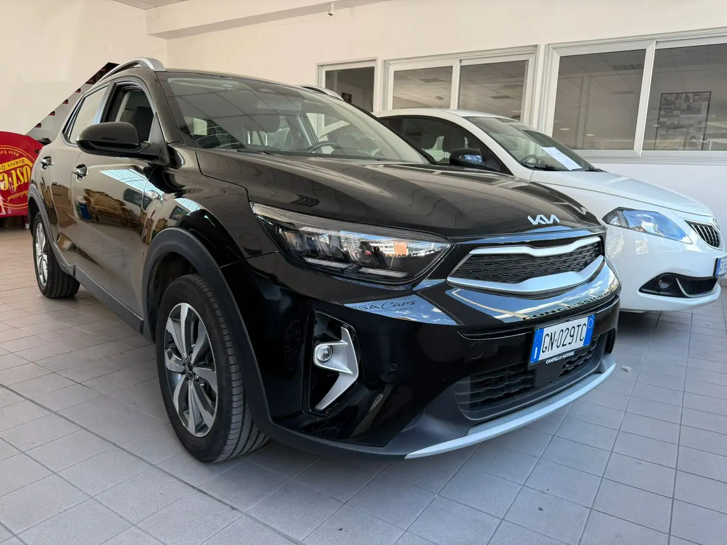 Kia Stonic Stonic 1.2 dpi Urban 84cv Nero - 1